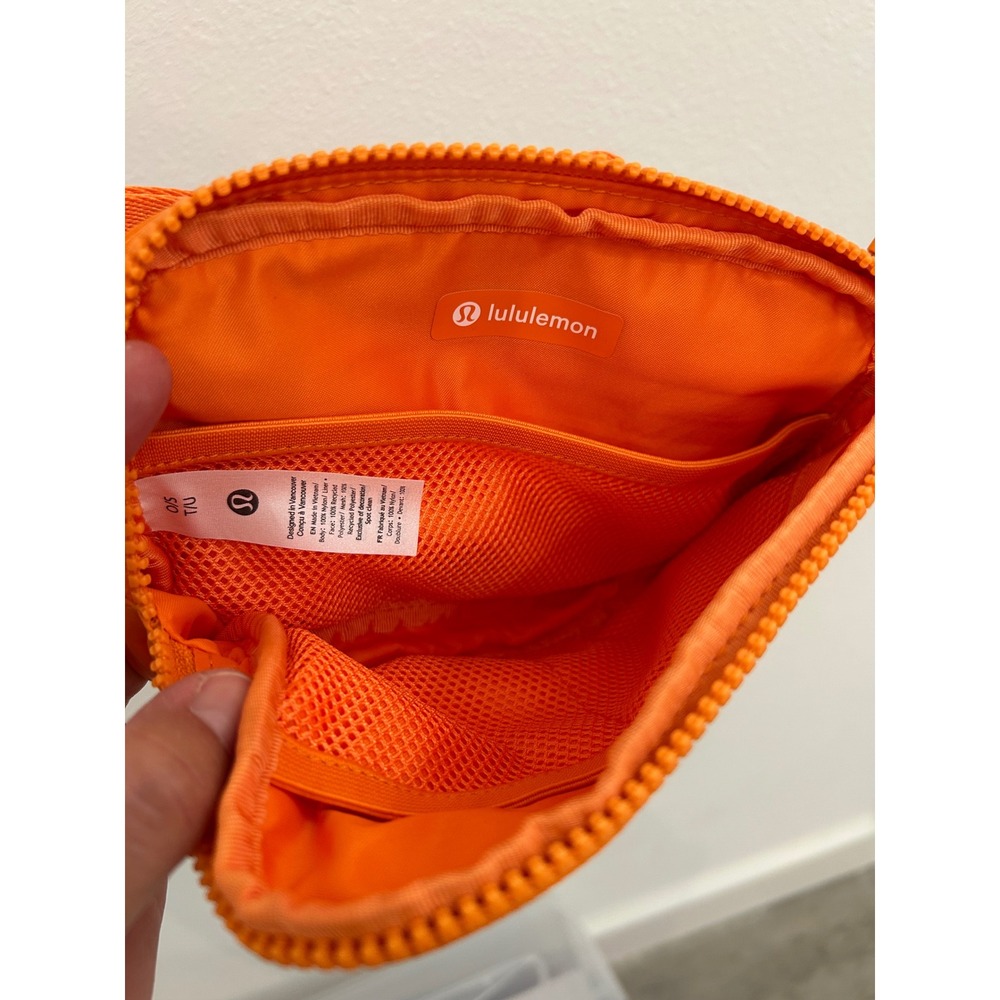 Lululemon 1L Everywhere Belt Bag Orange Tiger Adjustable Waist Pack NWT - Picture 3 of 6